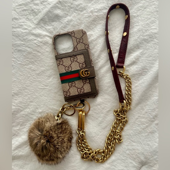 👑✅PRICE FIRM✅Monogram Fashion iPhone Crossbody GG Wallet Case. Like new! - Picture 10 of 14